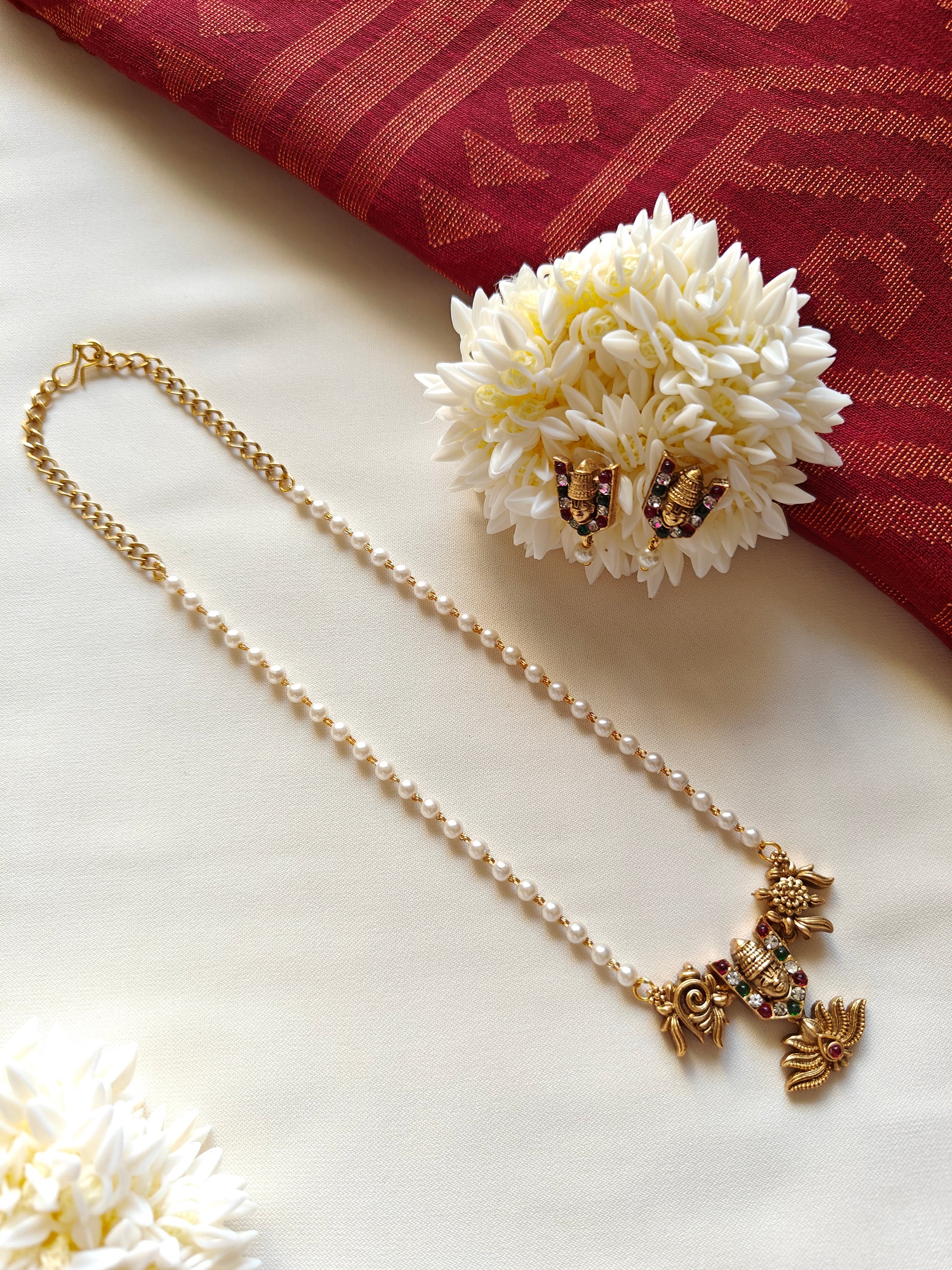 Balaji Pearl Necklace Set Kemp Green Stone1